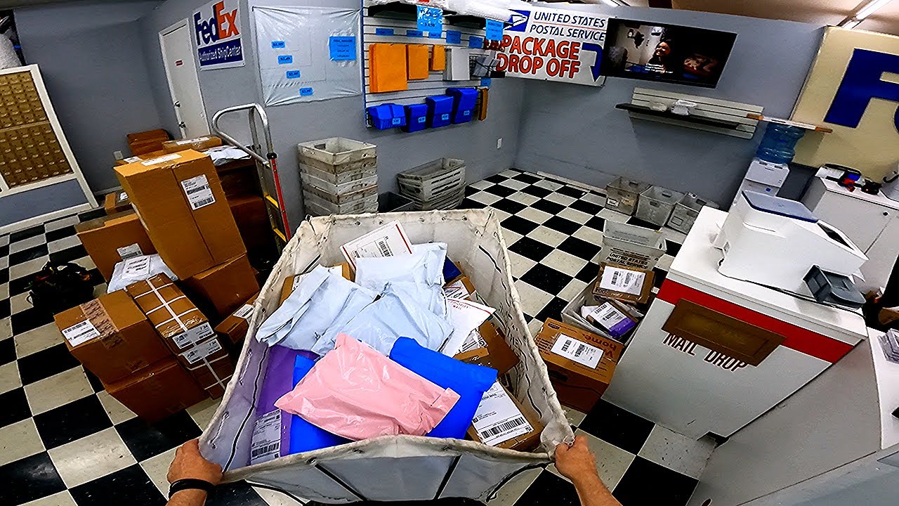 Day in the life of a Fedex store owner | You really want to own a small business?  4k POV