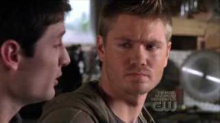 One Tree Hill 6x22 Lucas and Nathan talk about Peyton