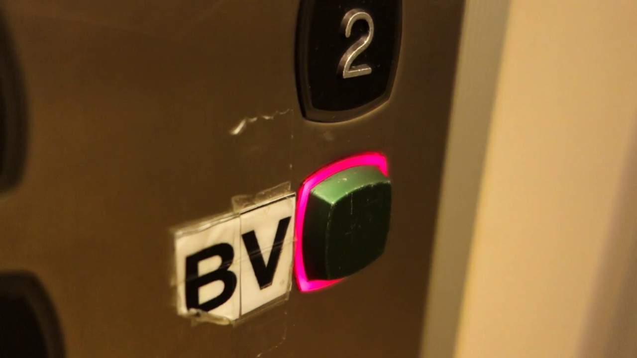 1956 Graham Brothers (mod. by: KONE) Traction Elevator @ Köpmantorget 2A, Söderhamn, Sweden.