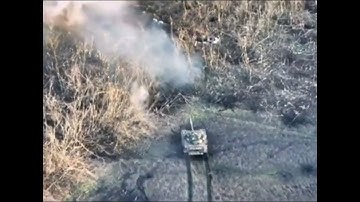 Ukrainian tank blasting trenches at point blank range