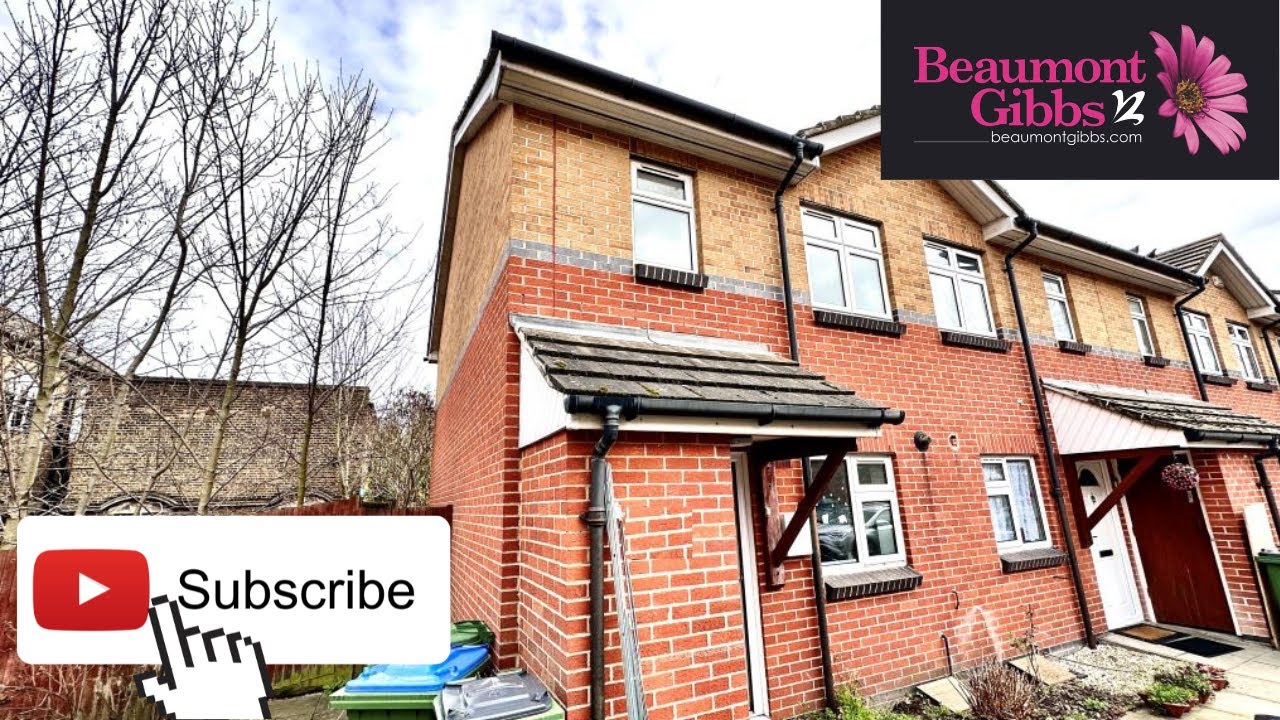 Estate Agents in Plumstead SE18 Beaumont Gibbs. a 2 bedroomed house in Quilter Street SE18 To