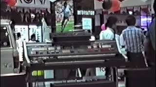 Download lagu Suasana Mall di Jakarta Indonesia Tahun 1988