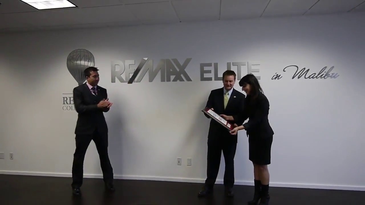 Silva Hameline Honored With The REMAX Community Citizenship Award