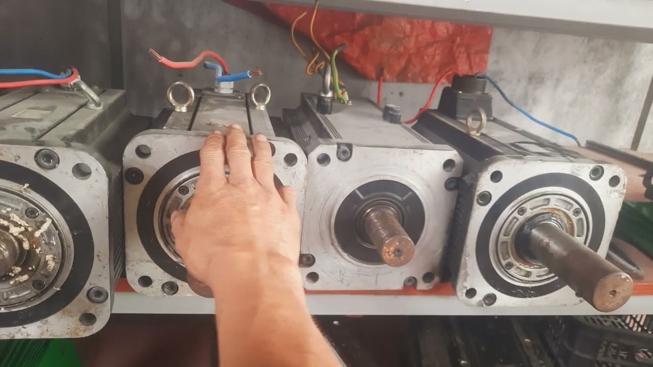 Còn ít cũ phát điện 7,5kw đấu lại dây tua chậm 1p220v 750vg/p vào việc lh e