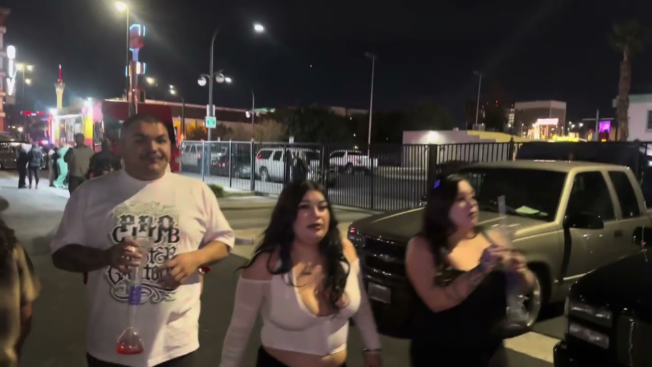 ROCKIN CHICANO Car Show Lowrider SuperShow weekend in Las Vegas#idontownrightstothemusic 