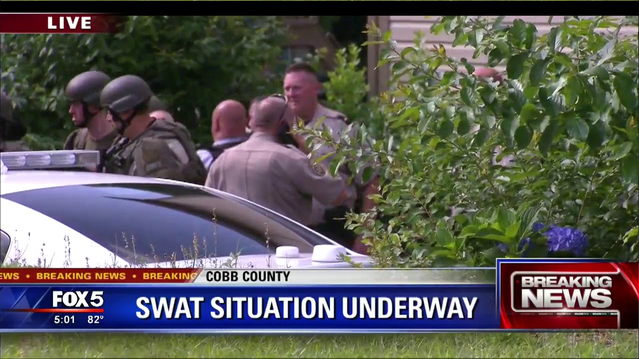 Cobb County SWAT standoff ends - YouTube