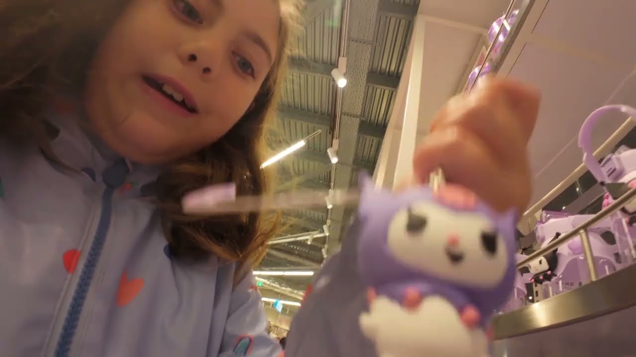 Maya at Primark part 3