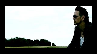 IżoL - A Lonely House (Official Video)