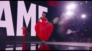 Belinda Desfilando En La Paris Fashion Week 2024 Loréal París La Princesa Del Pop Latino