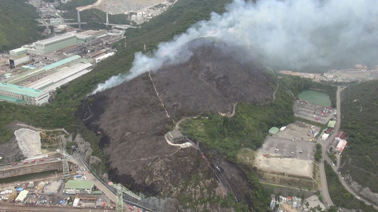 山林7ヘクタール焼く 兵庫・相生で山火事 - YouTube