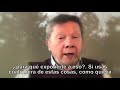 Eckhart Tolle . Sé muy cuidadoso cuando te conectas con las redes sociales