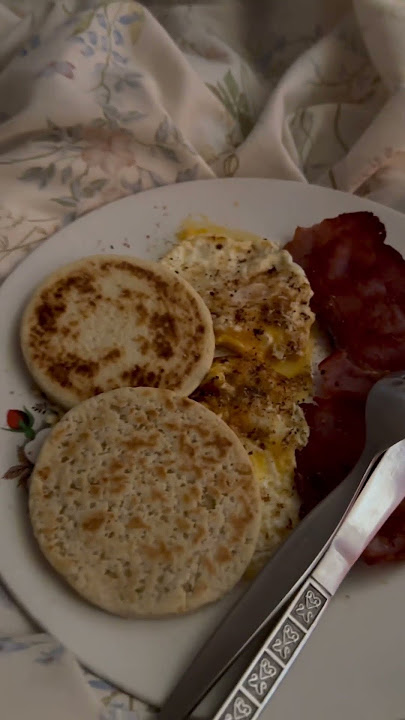 🌞👉SaTurday BreakFast in Bed is Best—thanks my darling Mary♥️👌