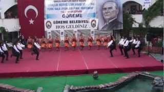 Kuzeyi̇n Uşaklari (Göreme) Sahnede Müzi̇k Çöktü