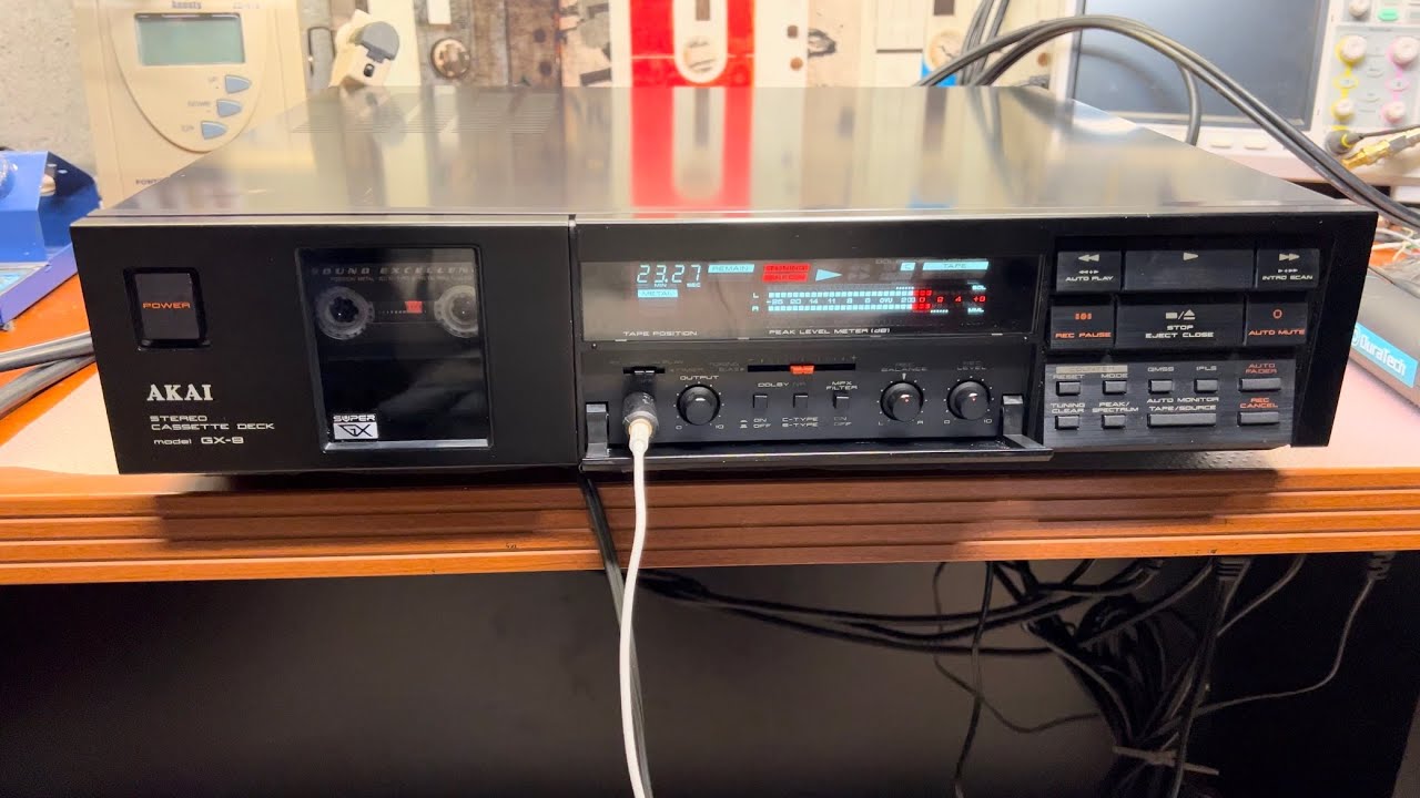 AKAI GX-9 アカイ　カセットデッキ AKAI 【J】 AKAI GX-9 カセットデッキ アカイ 063799 GX-9 3-Head