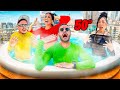 EL ÚLTIMO EN SALIR DEL JACUZZI CALIENTE GANA $20,000!!
