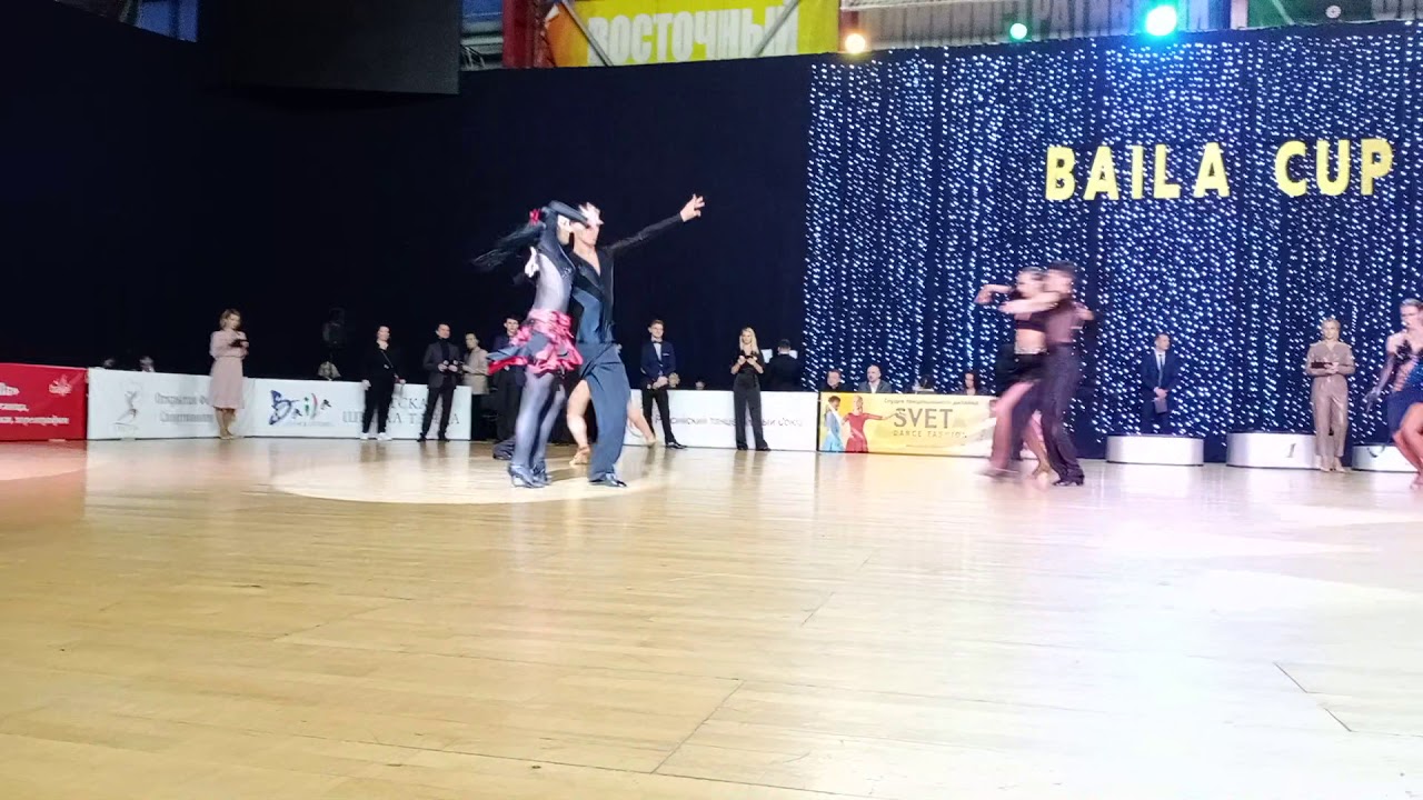 Baila cup