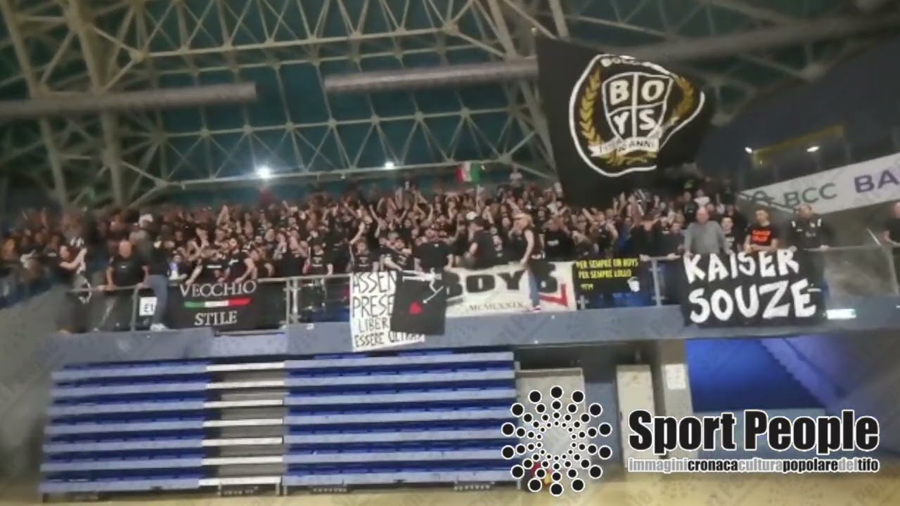 Virtus Bologna, arrivo, cori e sfottò a Pesaro, Serie A 2022-23