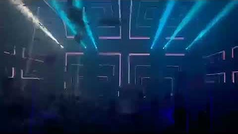 Creative immersive led display solution for nightclub