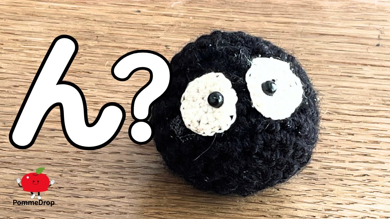 Crochet] Soot Sprite-style golf ball holder. Beginner-friendly