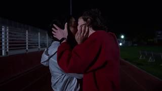 Casey and Izzie first kiss 1080p Atypical SEASON 3