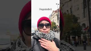 Червона шапочка максимально хеппі!