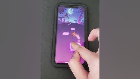 Play It Pretty - Tiles Hop gameplay hyper casual game review for IPhone and Android