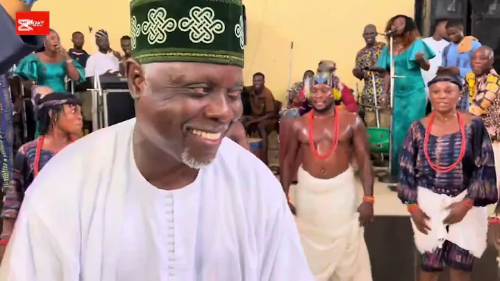 ACTOR DELE ODULE ENJOYING CULTURAL PERFORMANCE AT HIS ELDER BROTHER'S BURIAL IN IJEBU-IGBO