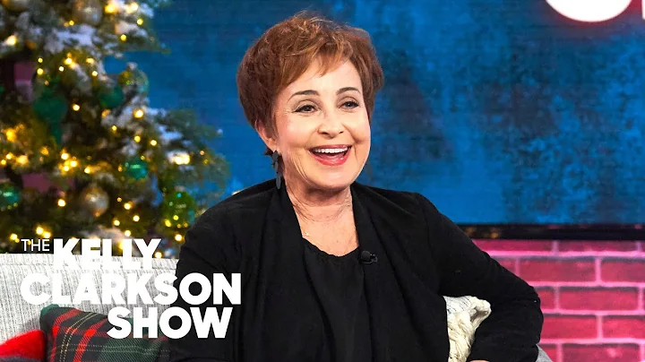 Annie Potts Reveals 'Ghostbusters' 2020 Sequel Det...
