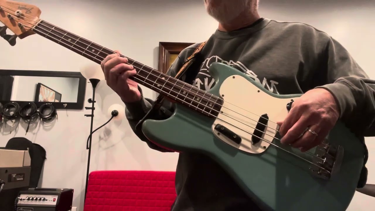 1974 Fender Musicmaster Bass Daphne Blue Short Scale Made in USA
