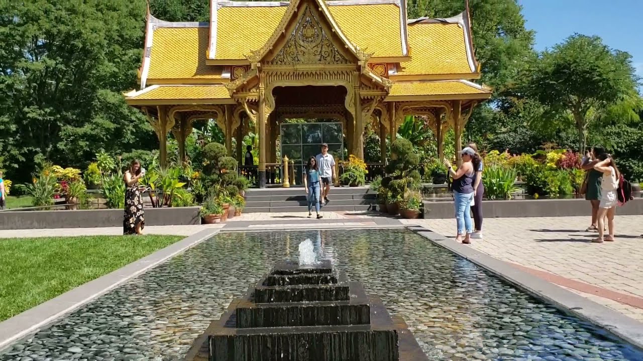 Olbrich Botanical Gardens          A Labor Day Stroll