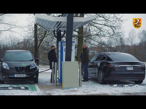 Video: Skirtumas Tarp Benzininių Ir Elektrinių Automobilių