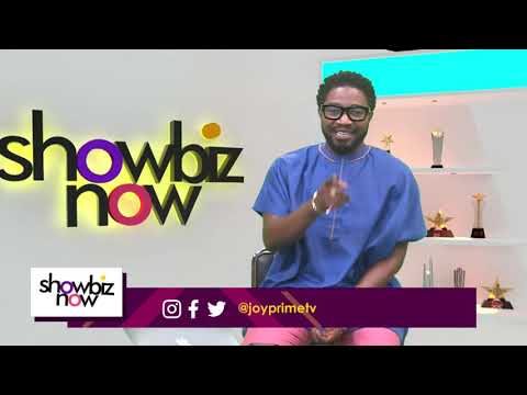 Musician kneels on live TV to beg for release of Shatta Wale and Medikal - Showbiz Now (22-10-2021)