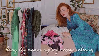 Rainy day massive mystery vintage unboxing & try on