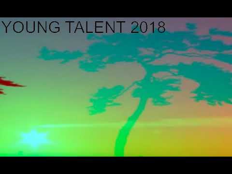 اشرقت احمد تغنى اما براوه احلى صوت