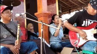 MENGEJAR BADAI cover latihan Om. VAGANZA