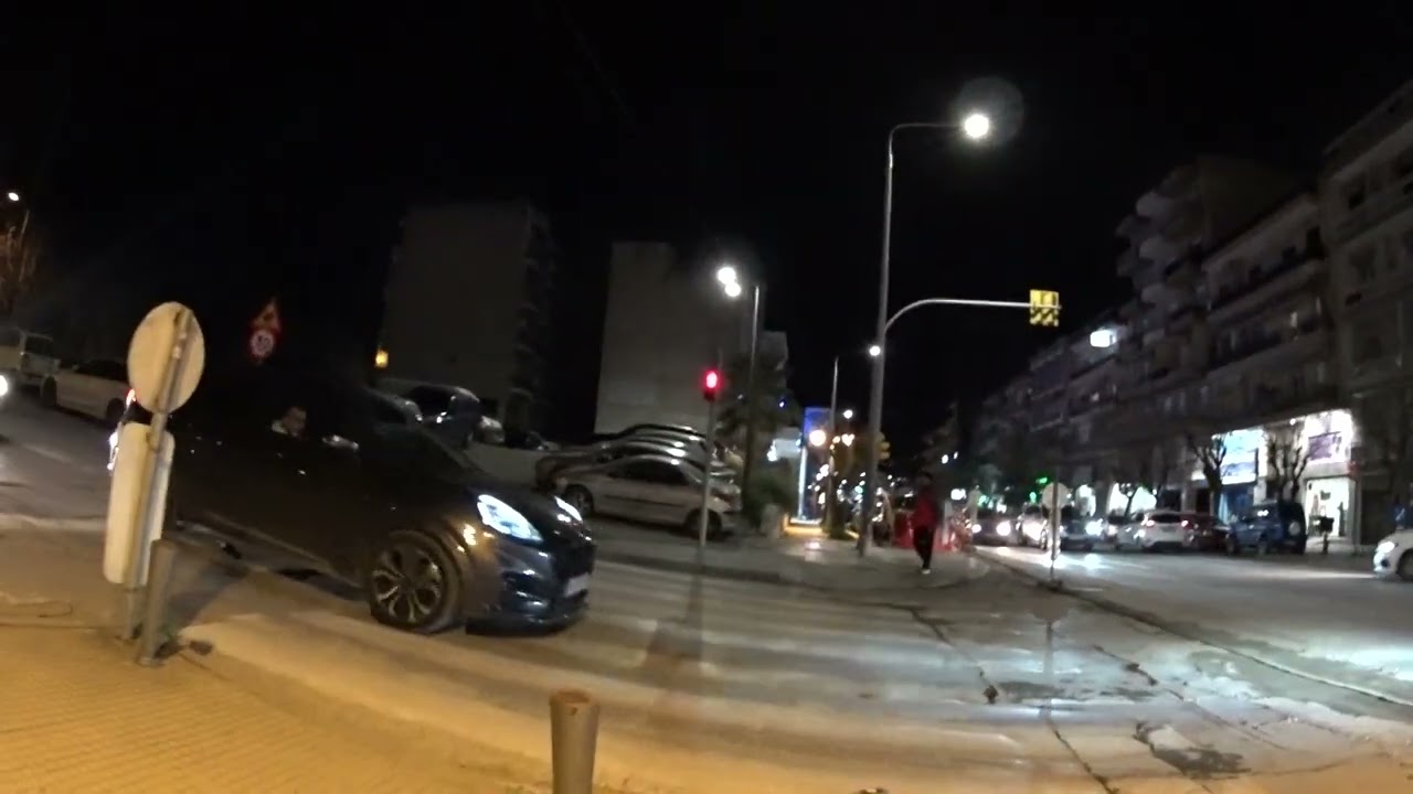 Θεσσαλονίκη Μία βόλτα σε δρόμο της Άνω Τούμπας