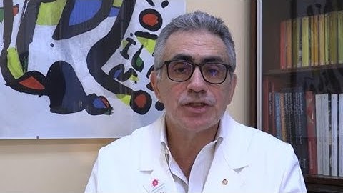 Covid, Pregliasco: «Il primo giro di vaccinazioni non basterà per tornare alla normalità»