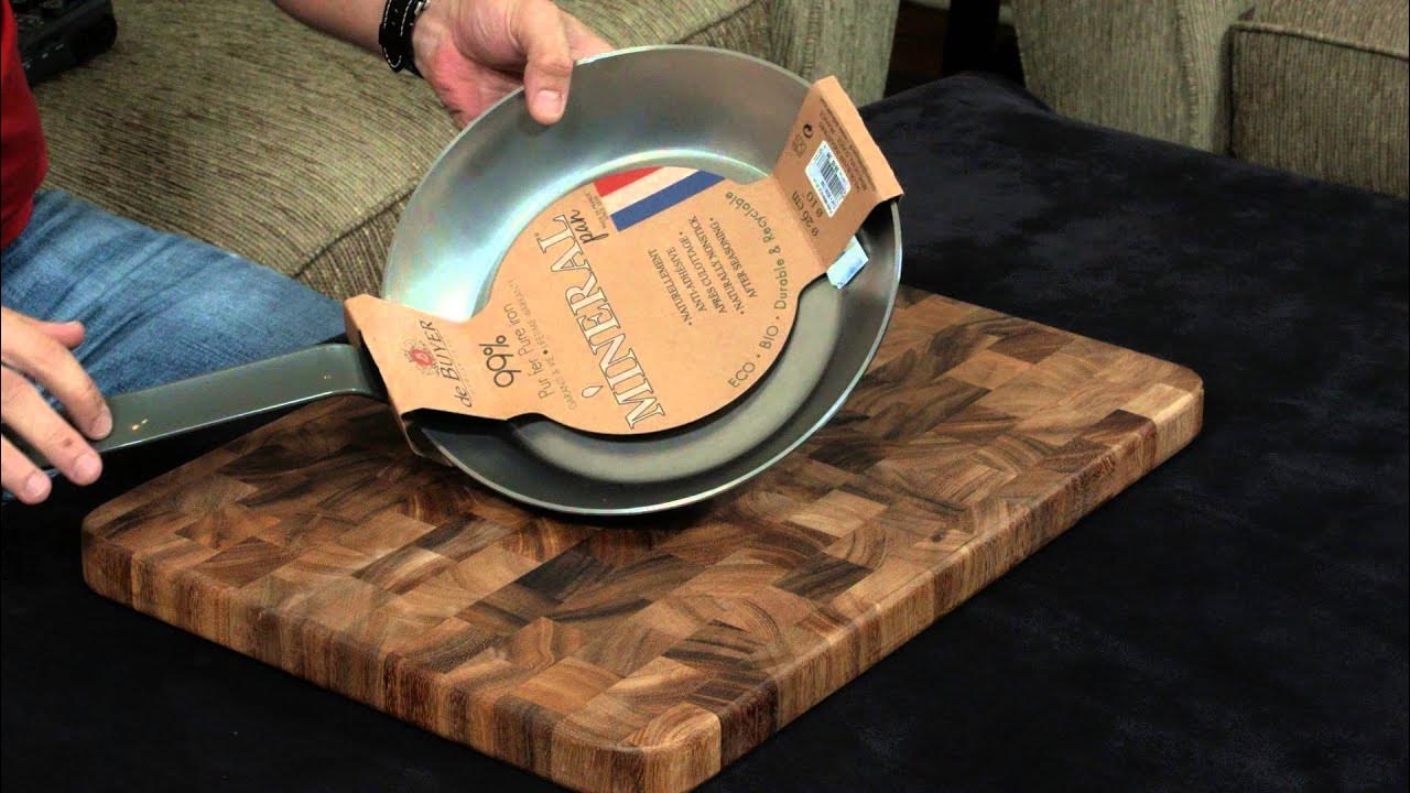 NEW: Big De Buyer Carbon Steel Pan Review & Cooking Feature 