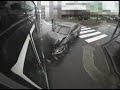 ドラレコ映像(バスのカメラが捉えた交通事故の瞬間⑫)