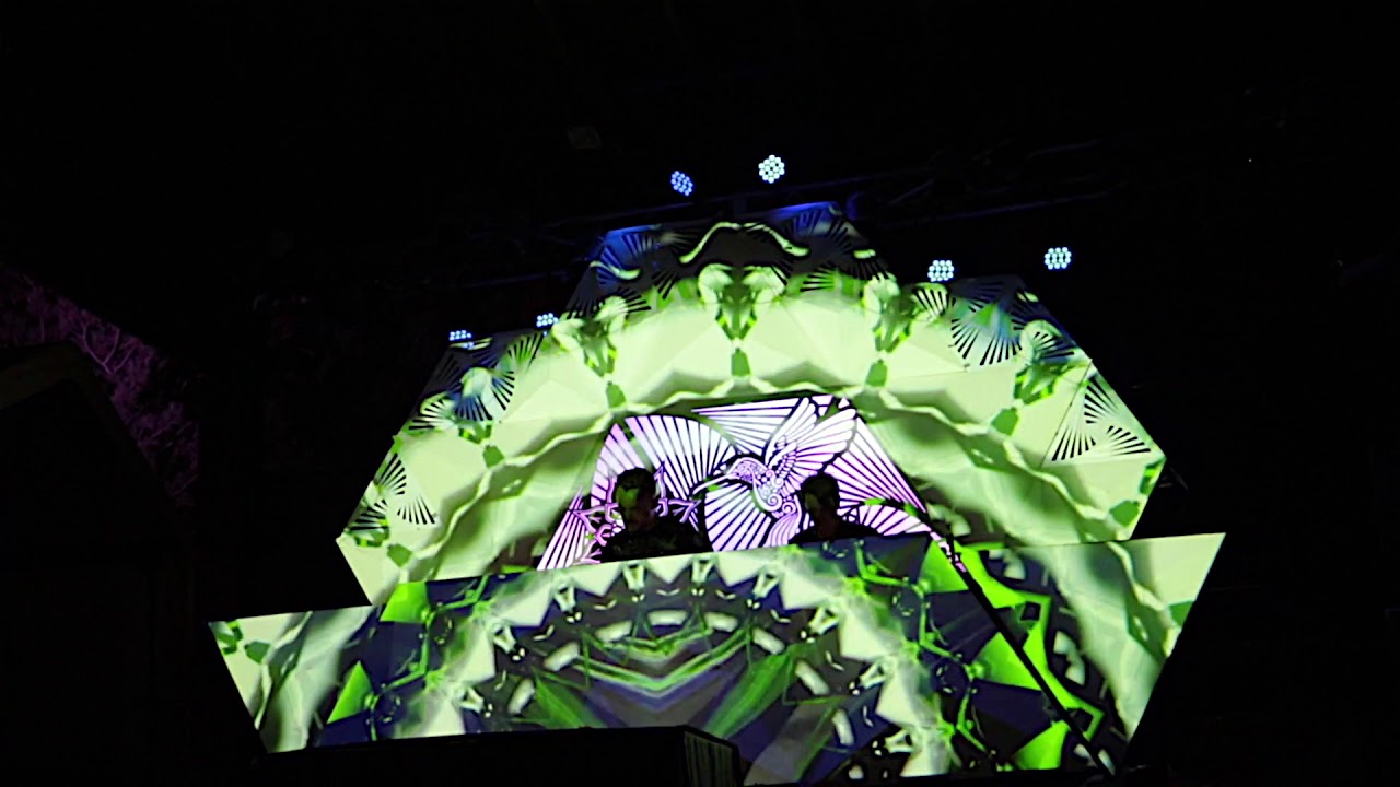 Desert Dwellers Brings Ethereal Sounds and Psychedelic Visuals to