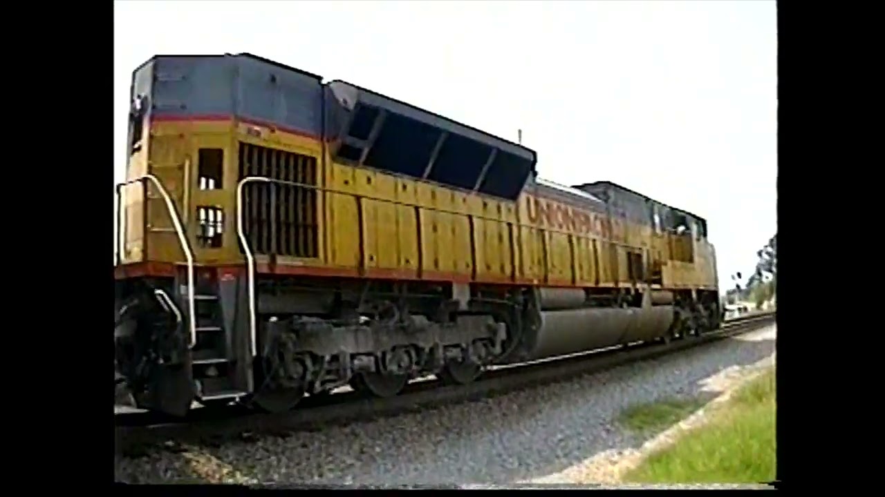 UP 8552 SD90MAC-H Pine Bluff, AR 8-24-01