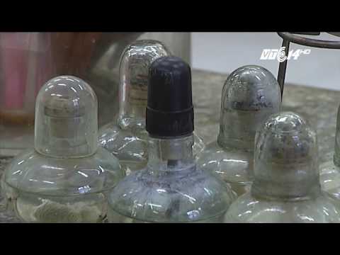 Video (VTC14)_Giáo viên vắng mặt giờ thực hành hóa học, học... - YouTube
