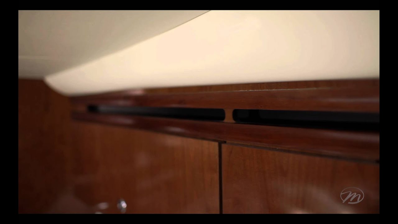 The Meridian 541 Sedan :: VIP Stateroom