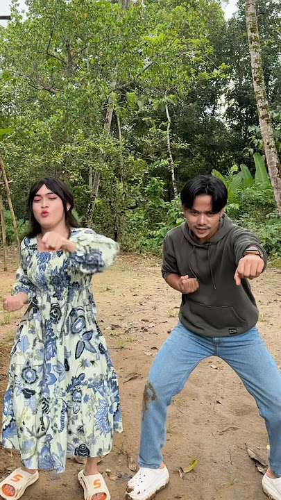 Teaching Lilis self-defense #comedy #dusunlantam #viralvideo #trending