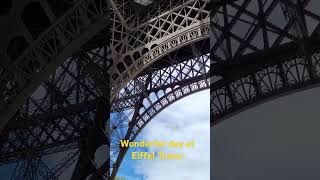 What a beautiful visit of the Eiffel tower  (vacation time )