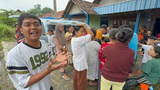 Mobilnya Mama Kinara Datangnya Besok  