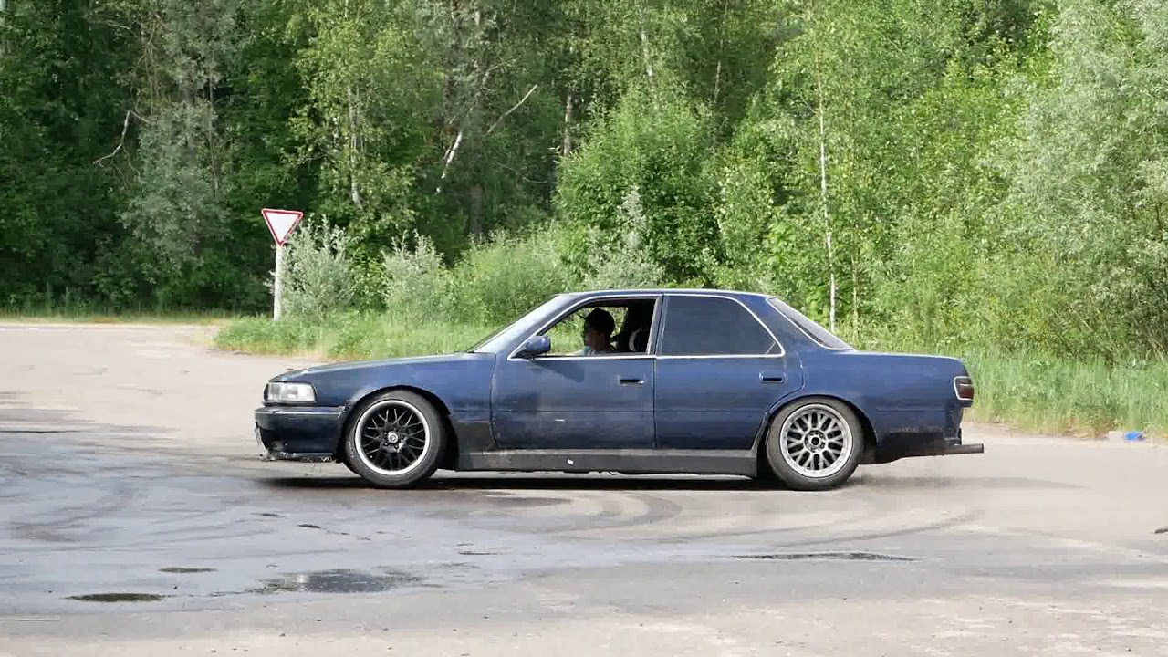 Toyota Cresta 1JZ drift donats