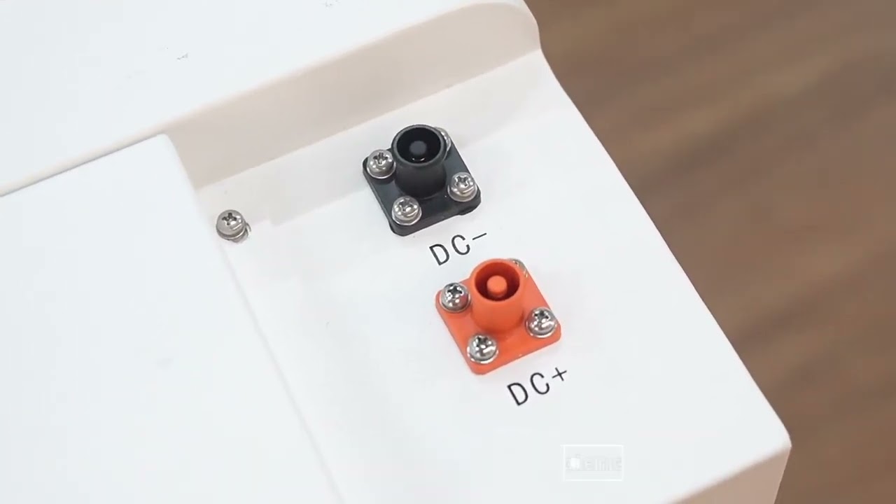 Dawnice HZEB-LCT-10 kWh Wall Mounted Battery Display