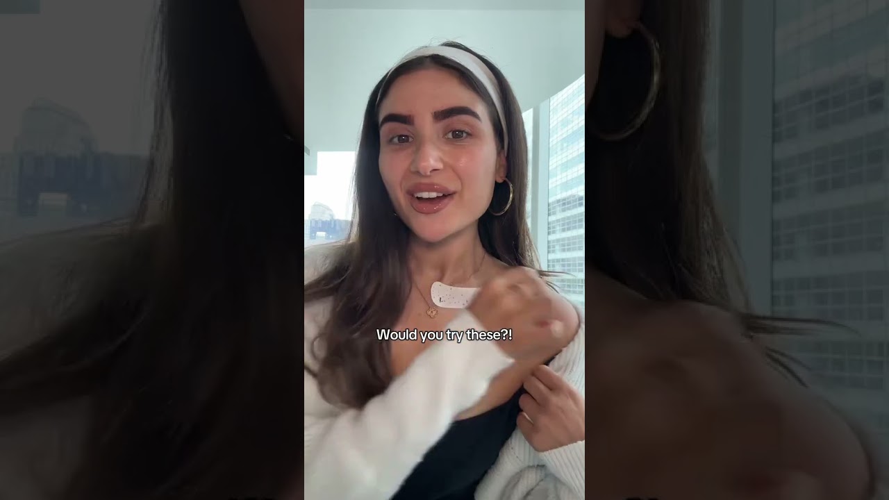 Who needs a spotlight when you’ve got body glitter?! 💫 Yes or YAAAS?  