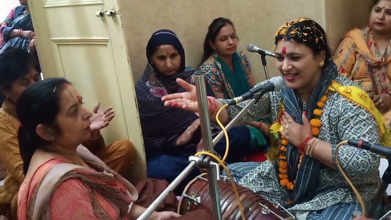 Nazra na Lag Jaan Radhe Krishna New Bhajan || Charanjit Bhajan Mandali Ferozepur ||